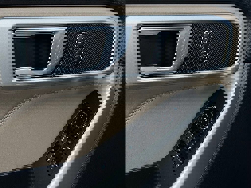 Certified 2023 Ford Explorer XLT w/ Equipment Group 202A image 24