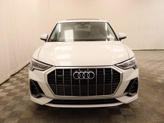 Used 2024 Audi Q3 2.0T Premium Plus AWD/4WD image 25