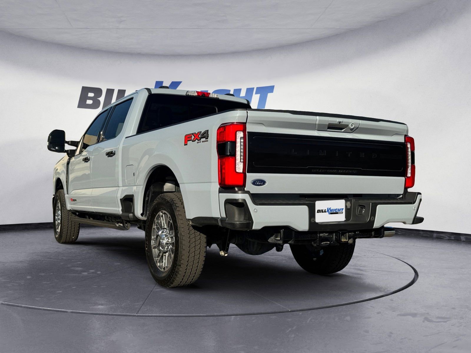 Certified 2024 Ford F250 Limited w/ FX4 Off-Road Package image 3