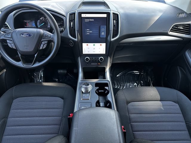 Certified 2023 Ford Edge SE w/ Black Appearance Package AWD/4WD image 15