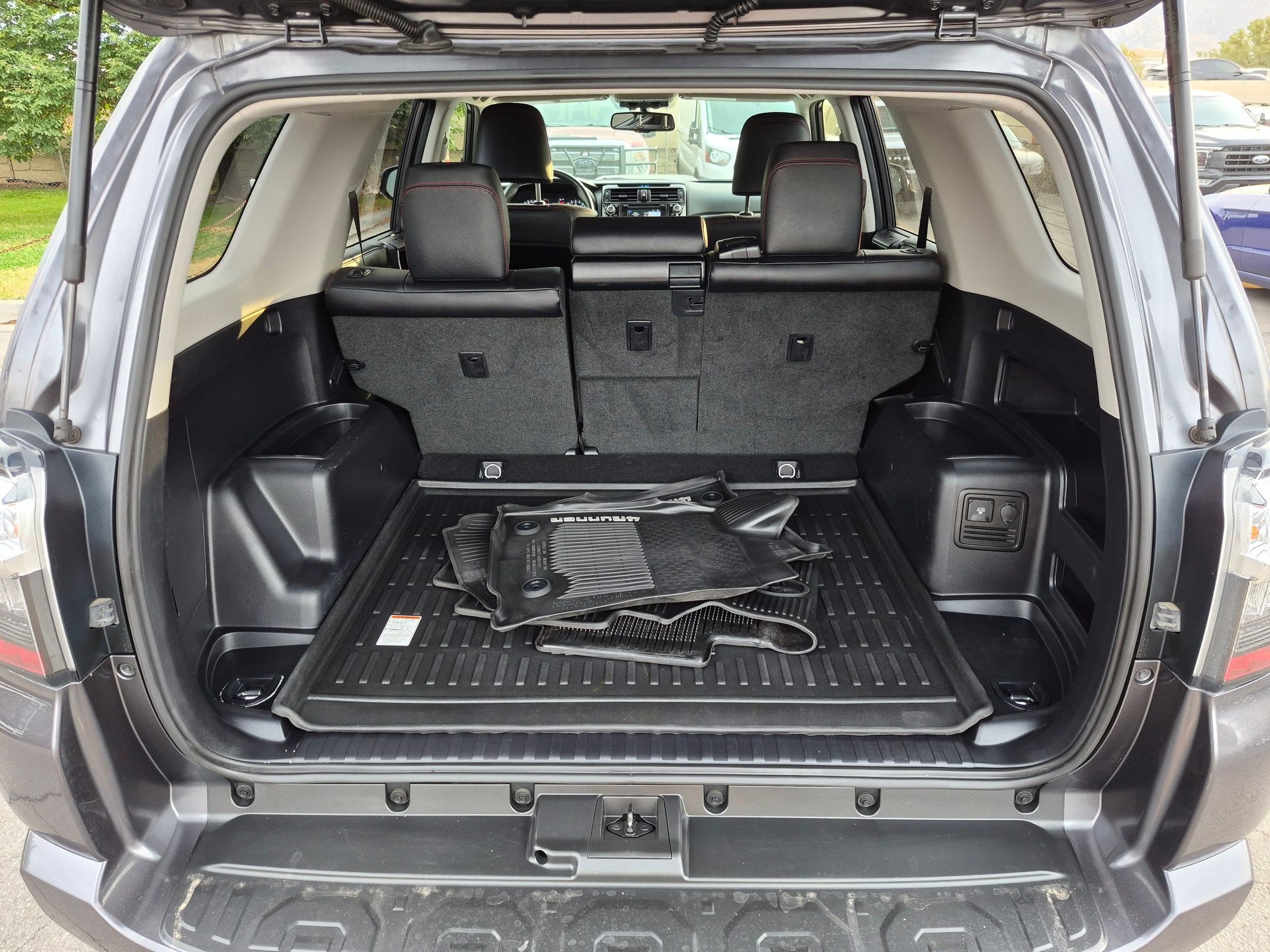 Used 2019 Toyota 4Runner TRD Off-Road Premium AWD/4WD image 31