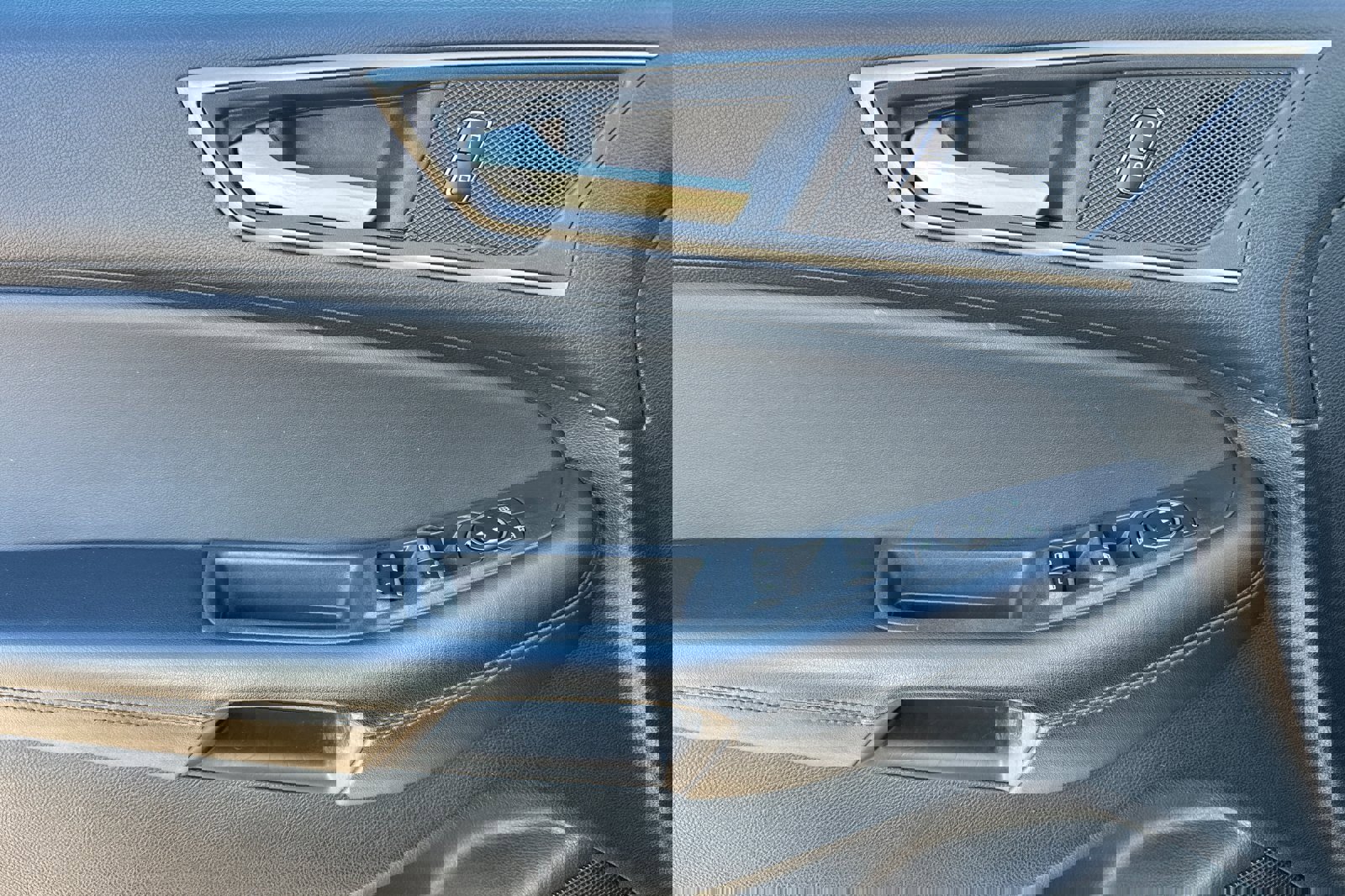 Certified 2023 Ford Edge SEL image 12