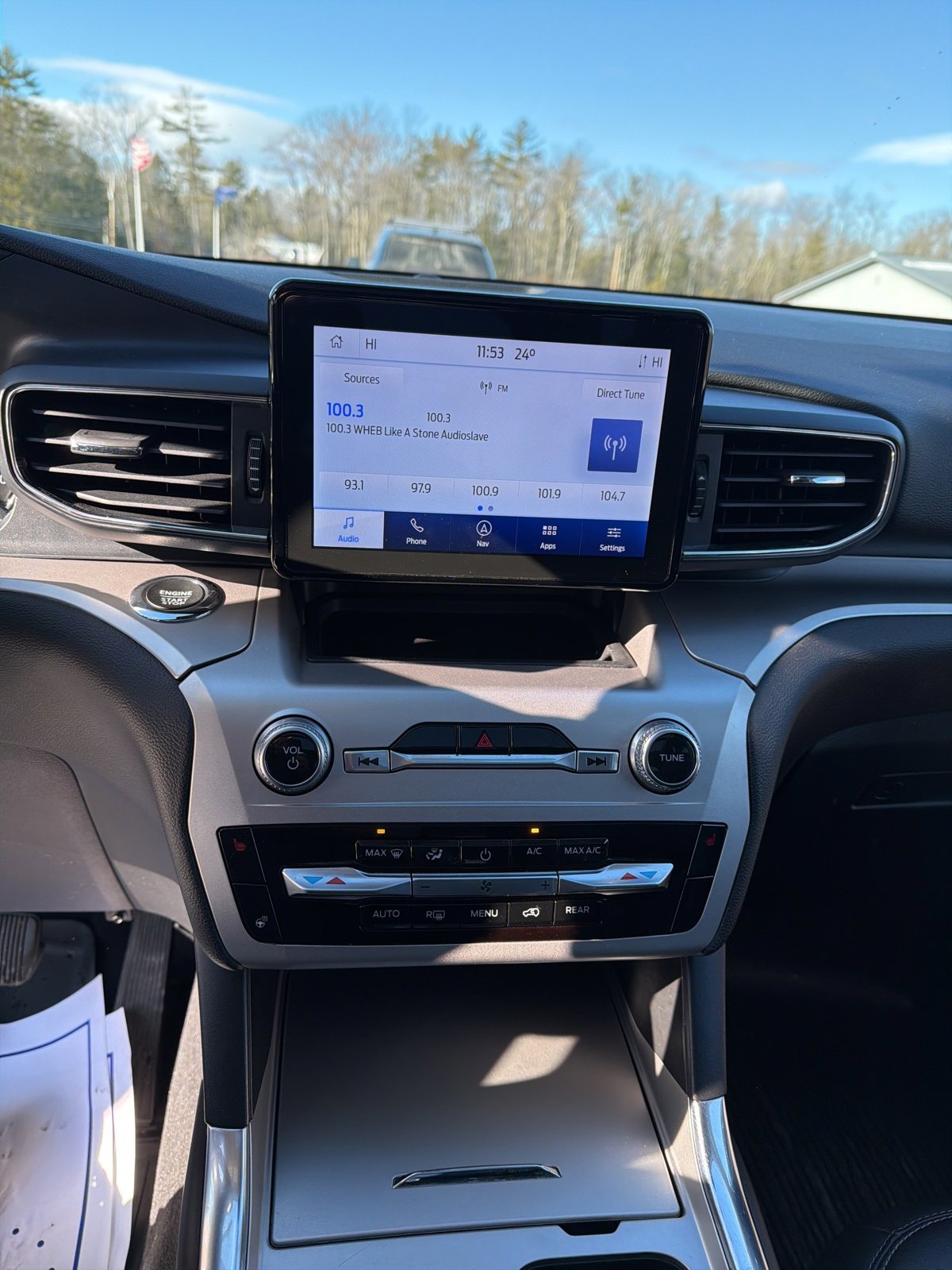 Certified 2022 Ford Explorer XLT w/ Equipment Group 202A image 22