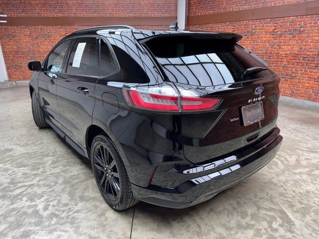 Certified 2024 Ford Edge ST-Line image 3