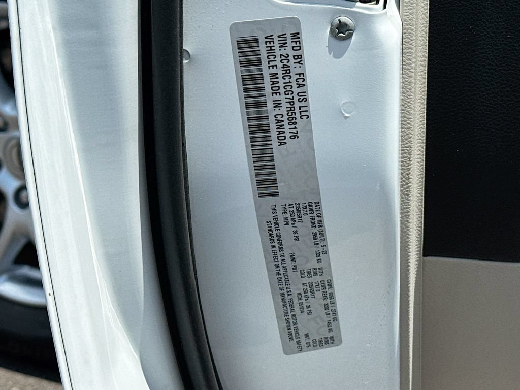 Used 2023 Chrysler Voyager LX FWD image 33
