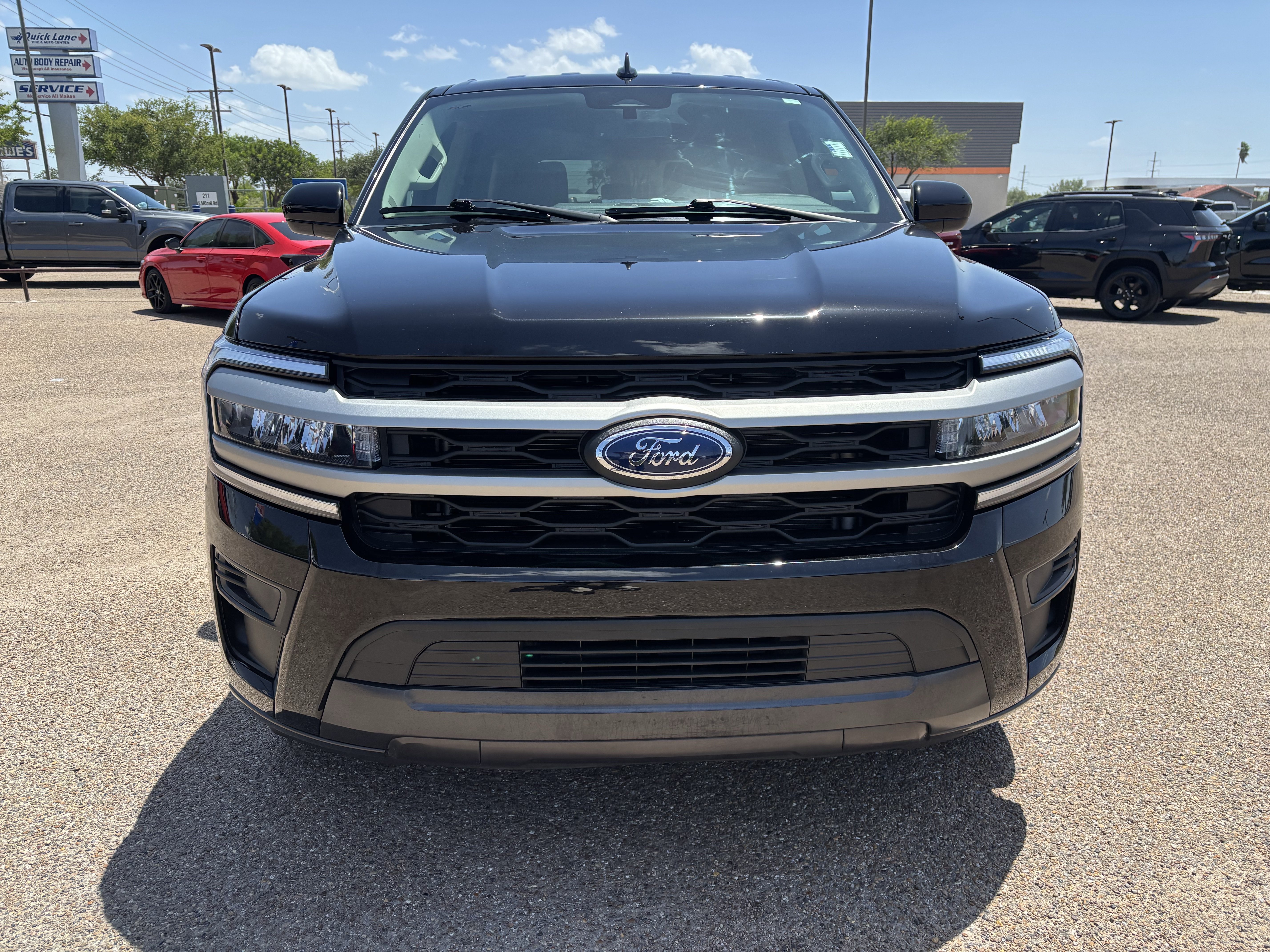 Certified 2023 Ford Expedition XLT RWD image 6