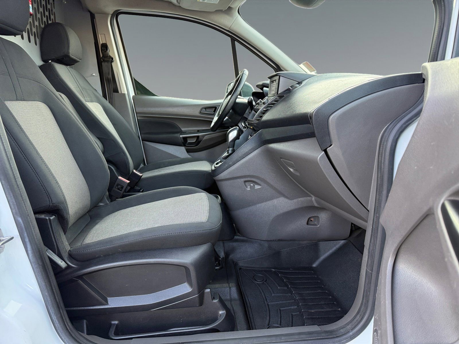 Certified 2022 Ford Transit Connect XL image 21