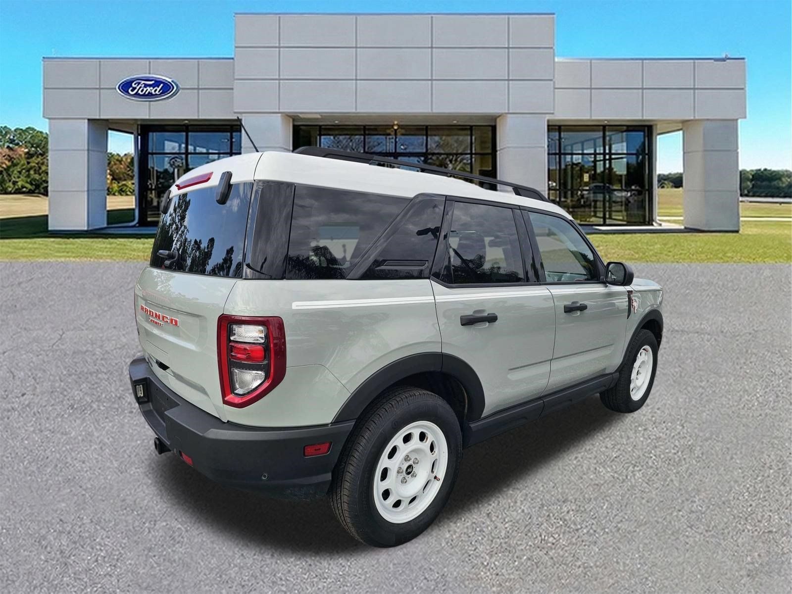 Certified 2024 Ford Bronco Sport Heritage w/ Heritage Convenience Package AWD/4WD image 4