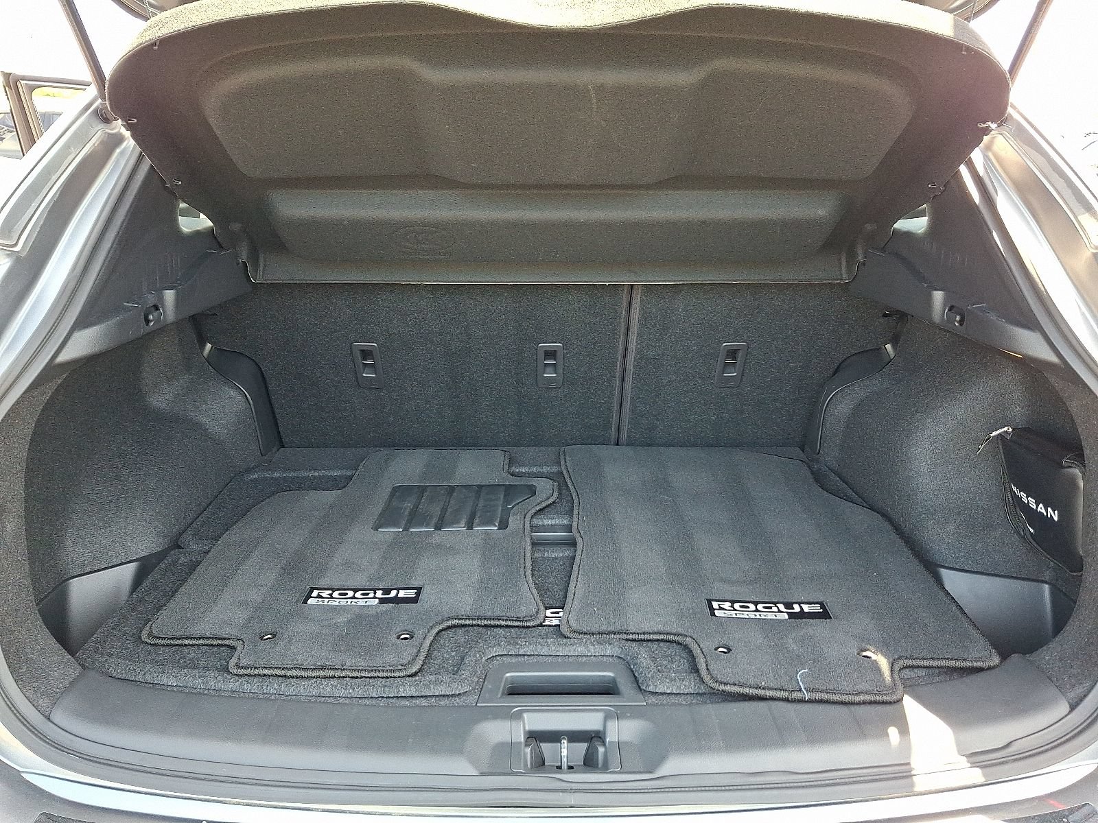 Used 2022 Nissan Rogue Sport SV w/ Technology Package AWD/4WD image 28