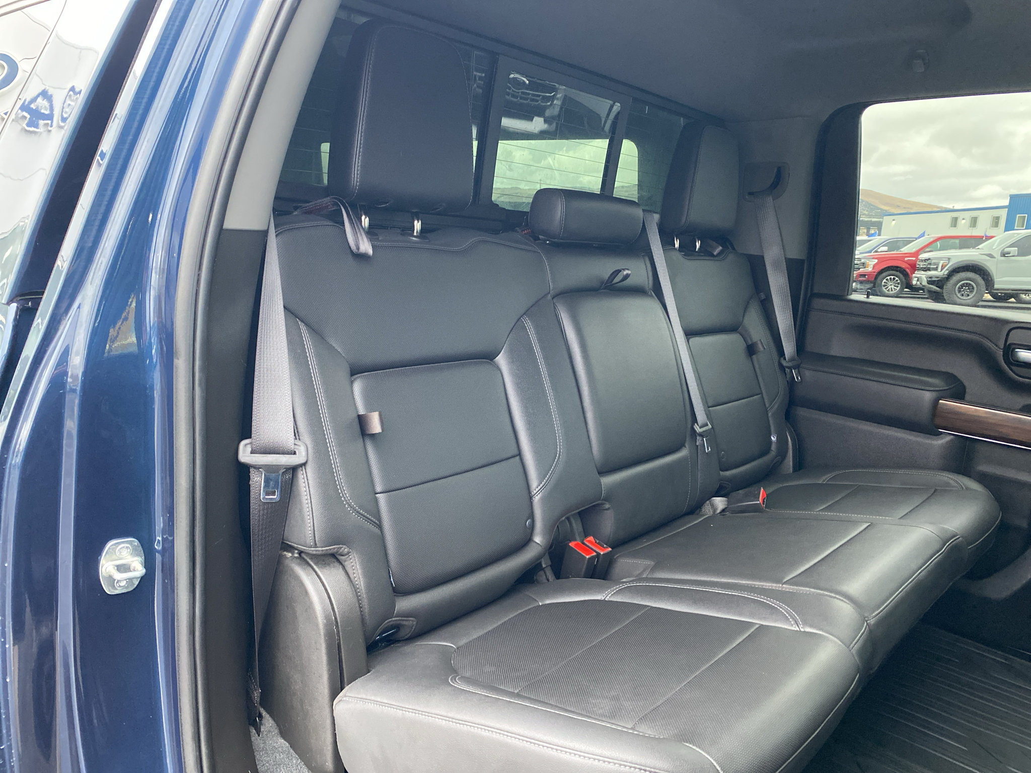 Used 2021 GMC Sierra 3500 SLT w/ SLT Premium Package AWD/4WD image 5