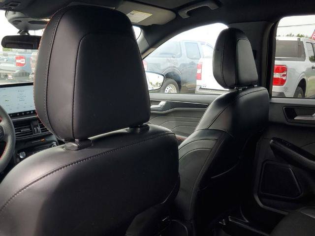 Certified 2023 Ford Escape ST-Line w/ Tech Pack #1 AWD/4WD image 26