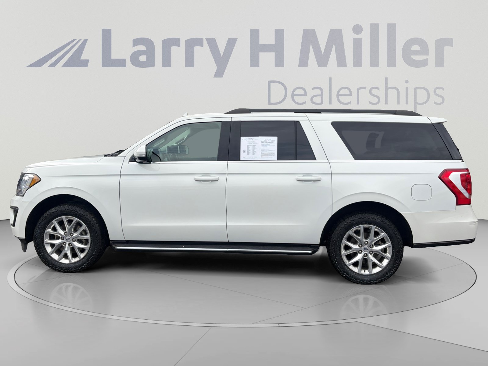Certified 2020 Ford Expedition Max XLT w/ Equipment Group 202A AWD/4WD image 2