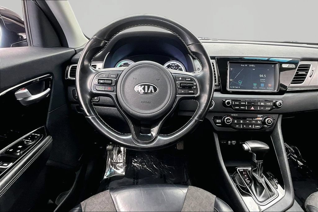 Used 2017 Kia Niro FWD image 5
