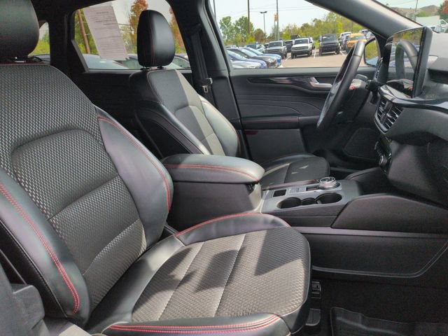 Certified 2024 Ford Escape ST-Line w/ Tech Pack #1 AWD/4WD image 15