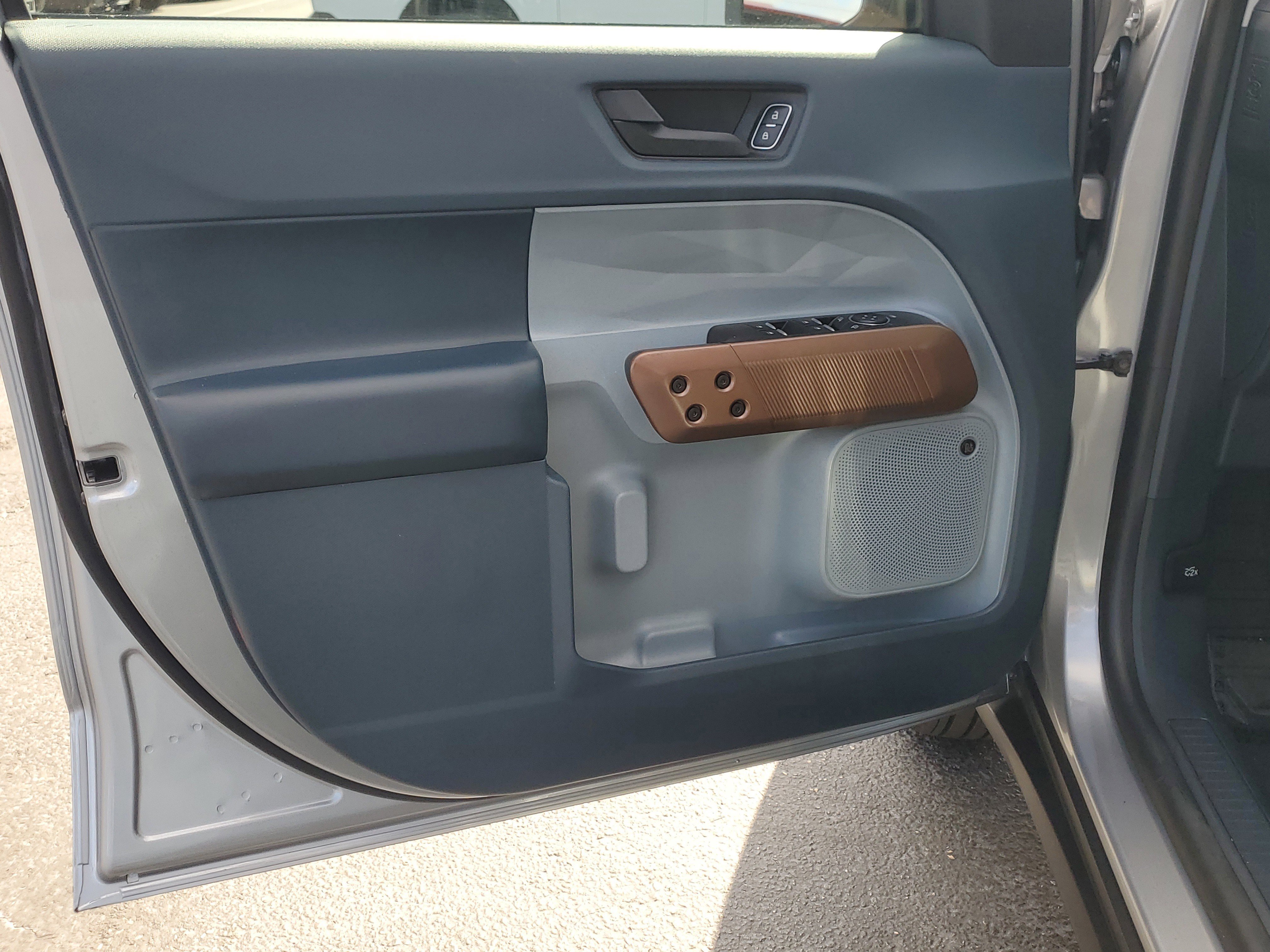 Certified 2024 Ford Maverick Lariat image 17