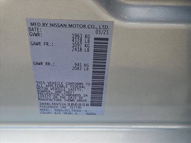Used 2025 Nissan Altima 2.5 SV FWD image 23