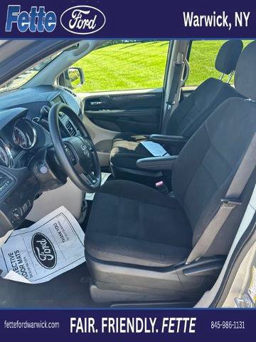 Used 2019 Dodge Grand Caravan SE FWD image 15