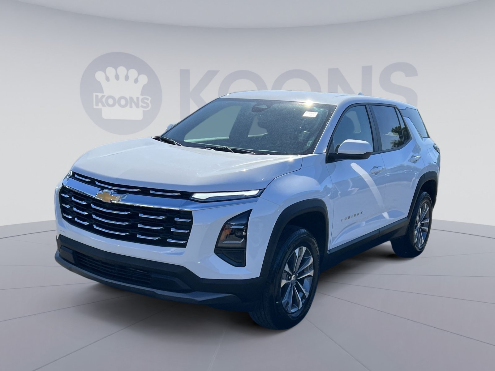 Used 2026 Chevrolet Equinox LT FWD image 1