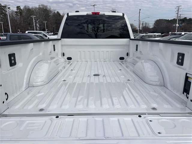 Certified 2024 Ford F350 Platinum w/ FX4 Off-Road Package image 9