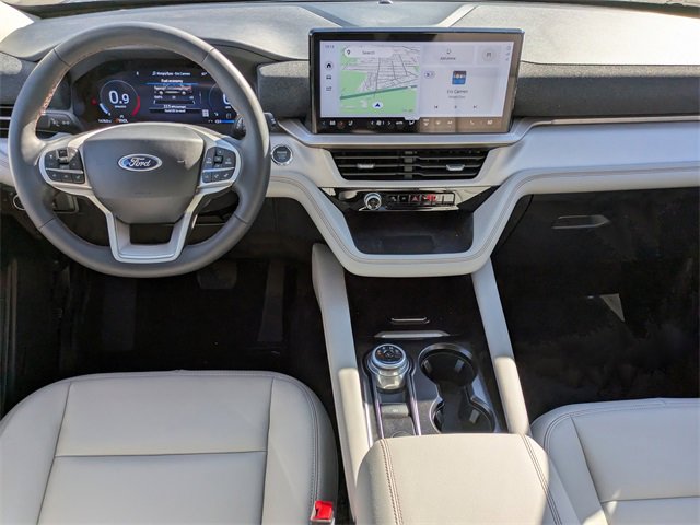 Certified 2025 Ford Explorer Active w/ Active Comfort Package image 15