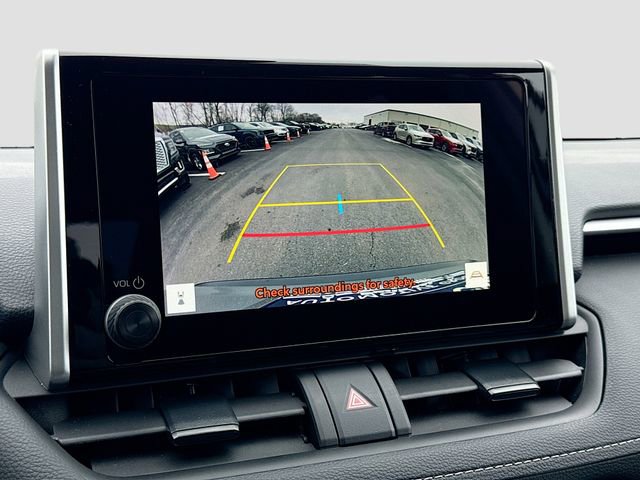 Used 2025 Toyota RAV4 XLE image 19