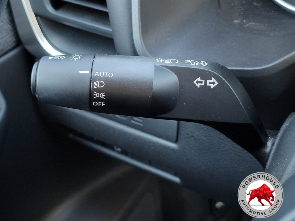 Used 2023 Nissan Rogue S AWD/4WD image 29