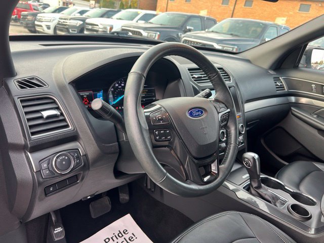 Certified 2019 Ford Explorer XLT w/ Equipment Group 202A FWD image 7