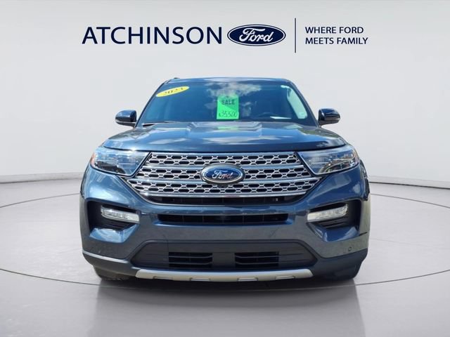 Certified 2023 Ford Explorer Limited w/ Hybrid Equipment Group 310A AWD/4WD image 2