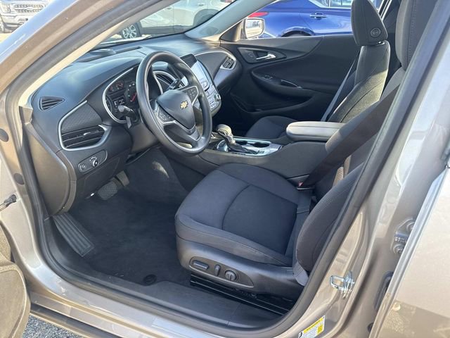 Used 2023 Chevrolet Malibu LT image 19