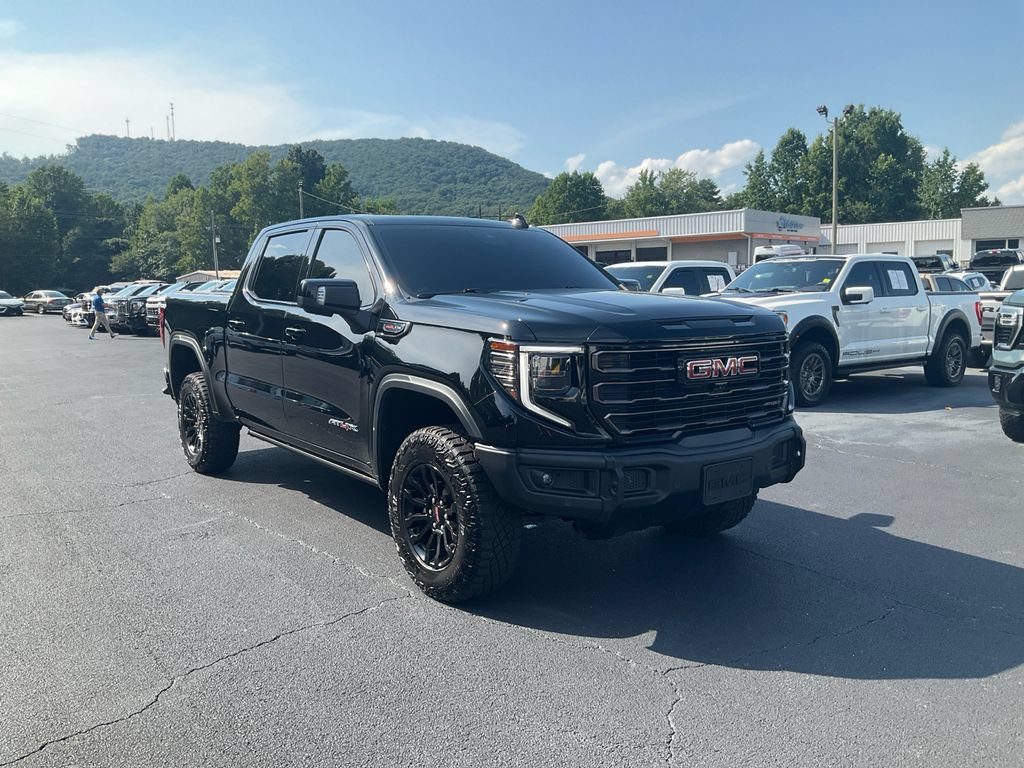 Used 2023 GMC Sierra 1500 AT4X AWD/4WD image 3