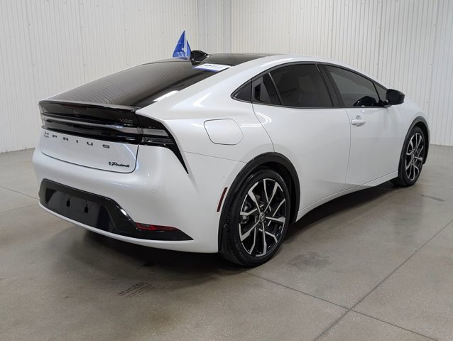 Used 2024 Toyota Prius Prime Premium image 2
