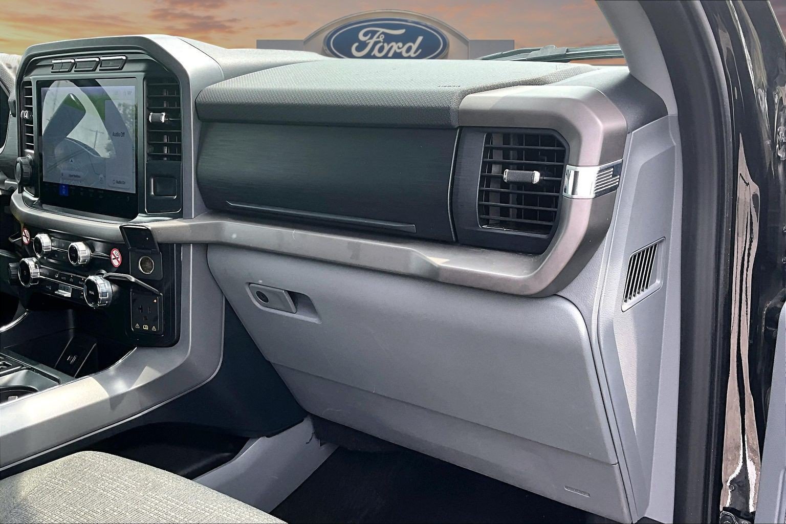 Certified 2024 Ford F150 XLT w/ Mobile Office Package AWD/4WD image 17