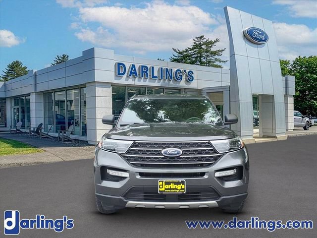 Certified 2020 Ford Explorer XLT w/ Equipment Group 202A AWD/4WD image 2