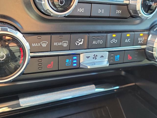 Certified 2023 Ford F150 Lariat w/ Equipment Group 502A High image 16