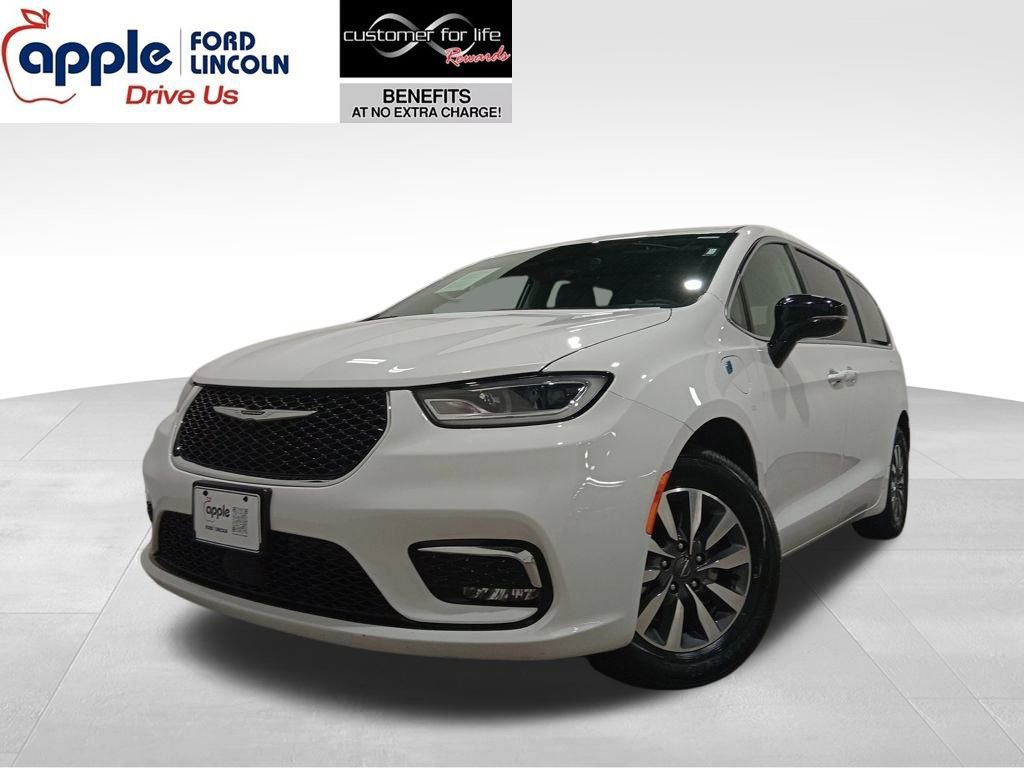 Used 2024 Chrysler Pacifica Select image 7