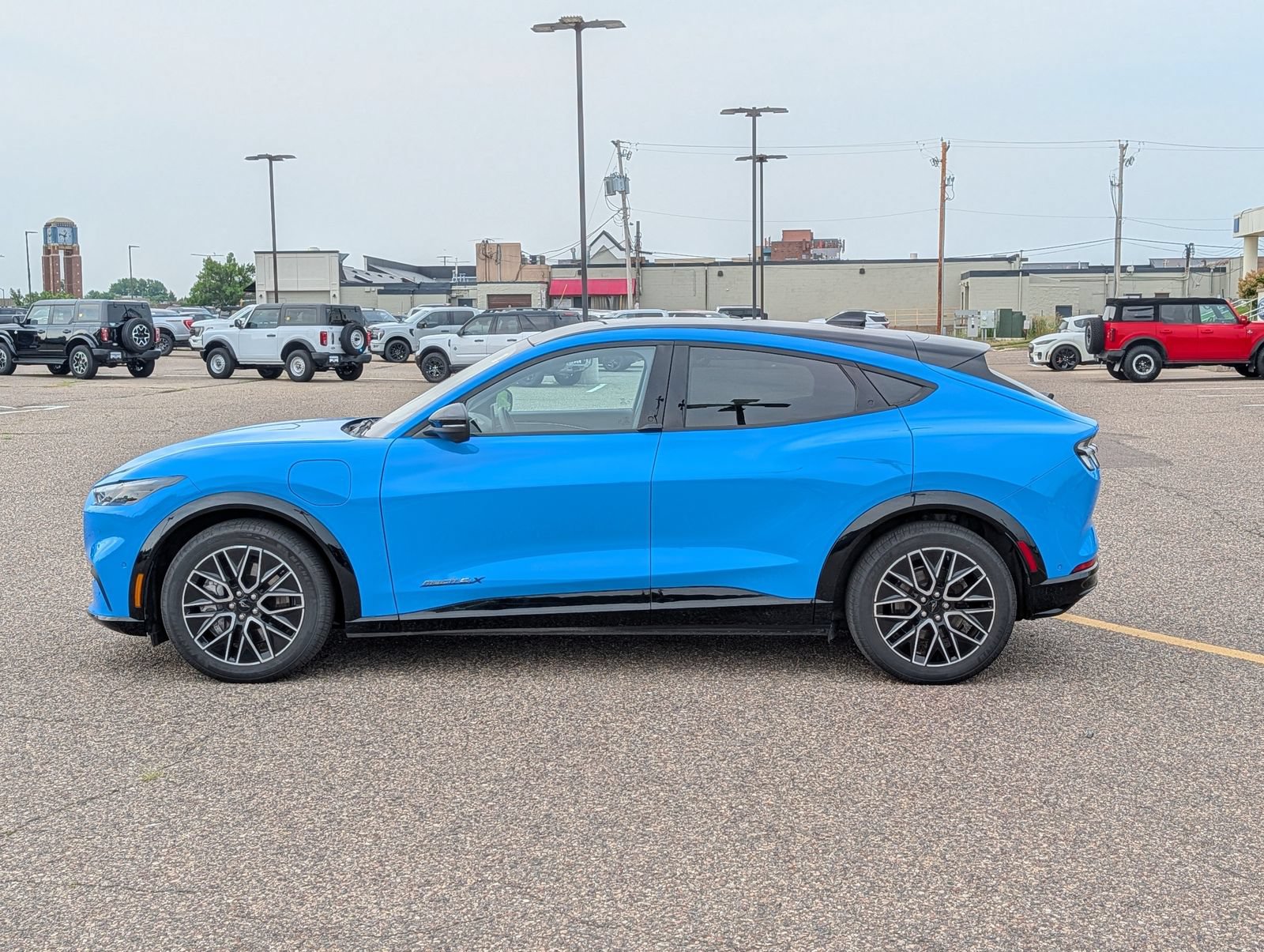 Certified 2024 Ford Mustang Mach-E Premium AWD/4WD image 2