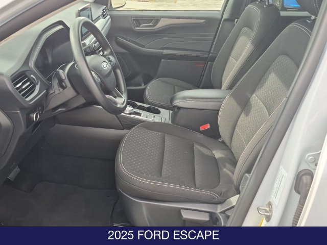 Certified 2025 Ford Escape Active FWD image 16