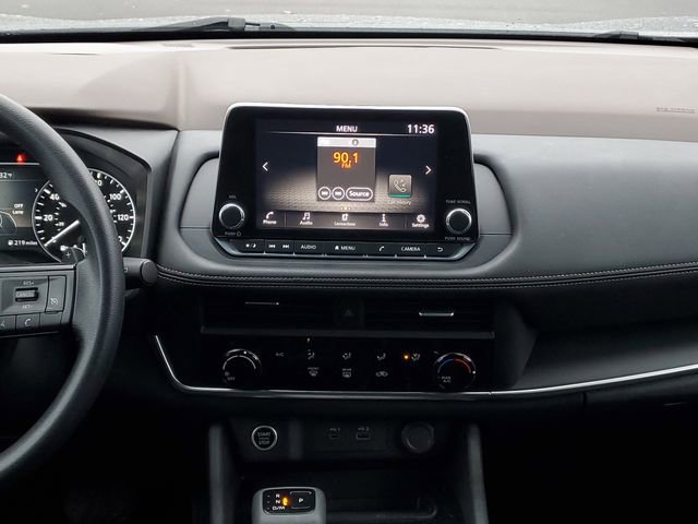 Used 2023 Nissan Rogue S image 28