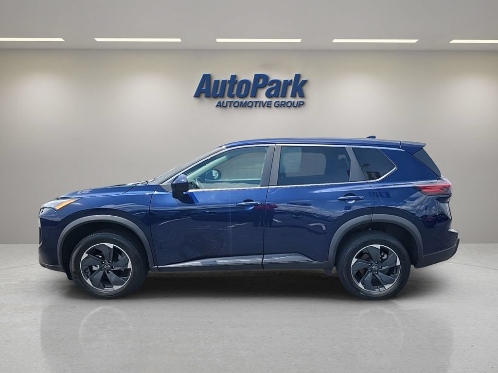 Used 2025 Nissan Rogue SV AWD/4WD image 4