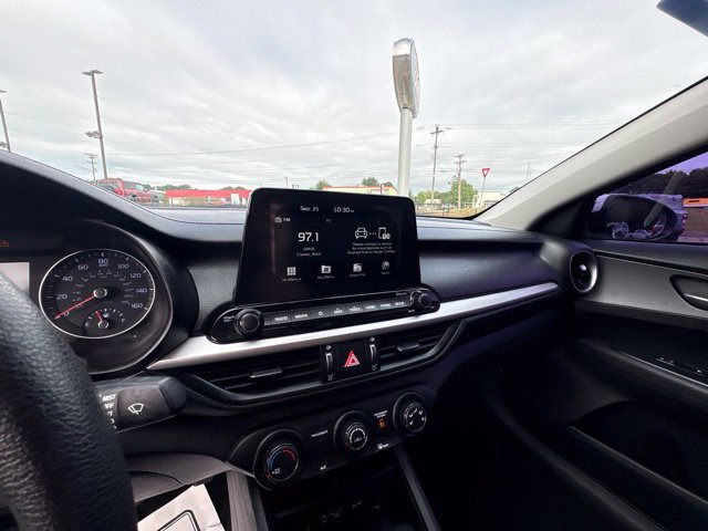 Used 2021 Kia Forte LXS FWD image 16