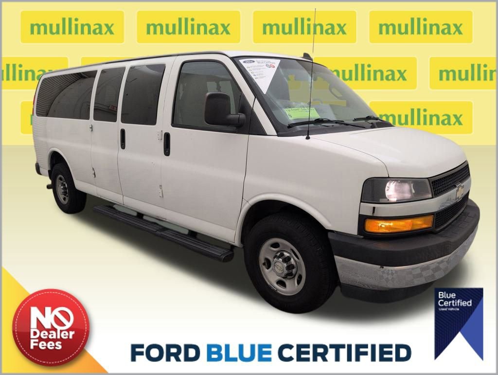 Used 2018 Chevrolet Express 3500 LT w/ LT Preferred Equipment Group image 7