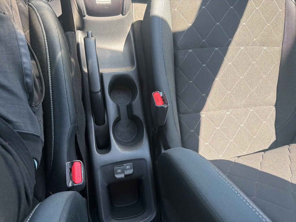 Used 2020 Nissan Kicks S FWD image 32