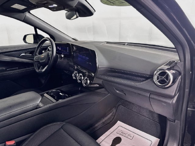 Used 2024 Chevrolet Blazer EV LT AWD/4WD image 38