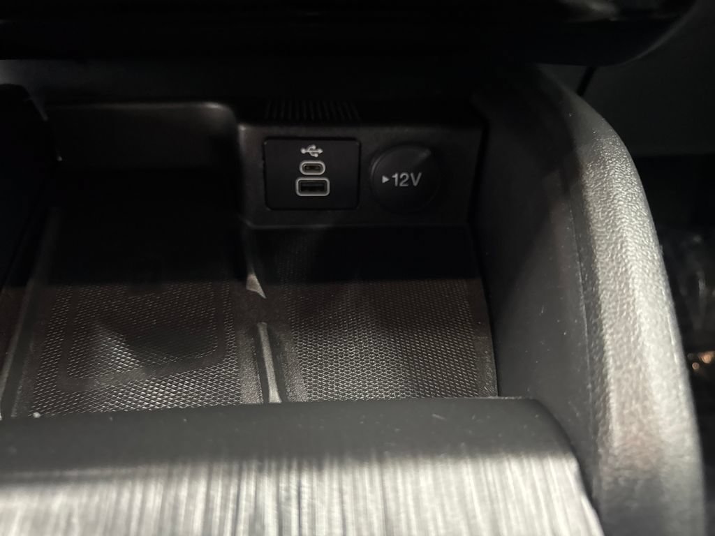 Certified 2024 Ford Escape ST-Line Elite w/ Premium Technology Package AWD/4WD image 35