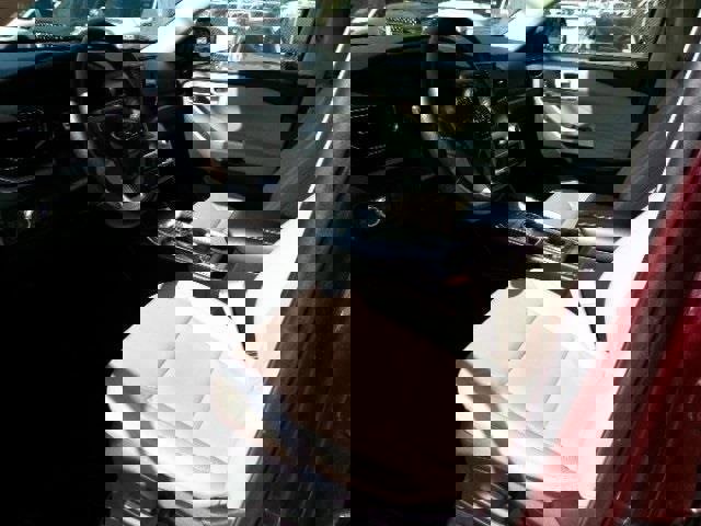 Certified 2022 Ford Explorer XLT w/ Equipment Group 202A image 8