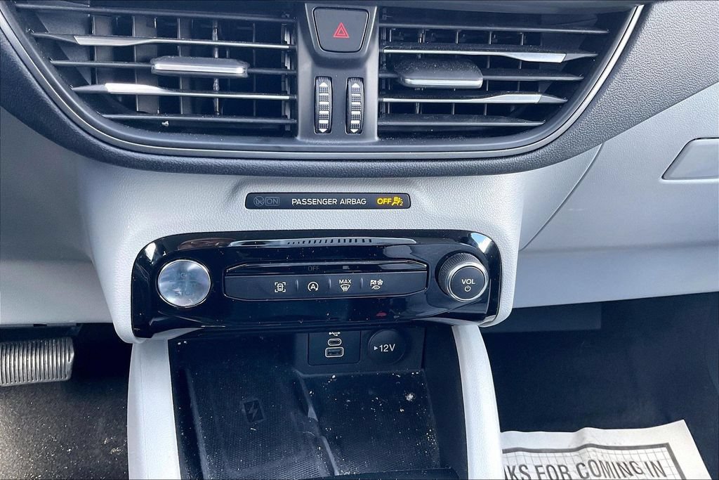 Certified 2025 Ford Escape Active w/ Active Premium Tech Pack FWD image 30