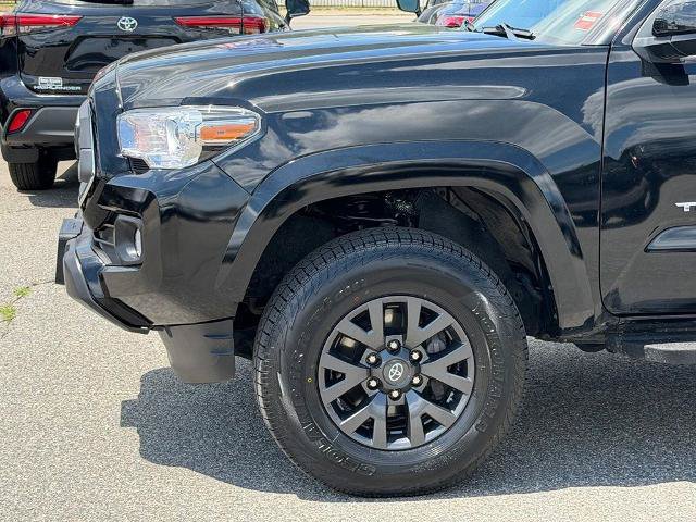 Used 2023 Toyota Tacoma SR5 AWD/4WD image 20