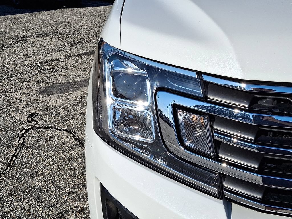 Certified 2021 Ford Expedition XLT RWD image 8