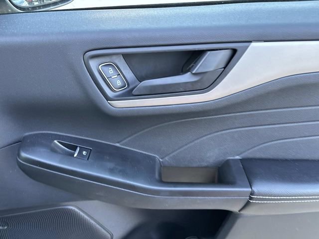 Certified 2022 Ford Escape SE w/ SE Sport Appearance Package image 16