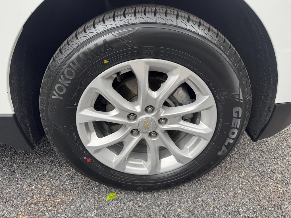 Used 2018 Chevrolet Equinox LT w/ Sun & Infotainment Package AWD/4WD image 10